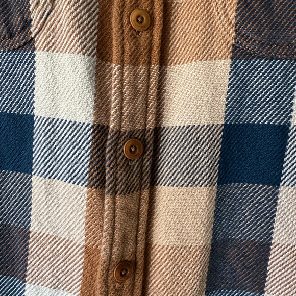 Outerknown Blanket Shirt in Sandy Montana Plaid (Men's Size XS) - Picture 7 of 11